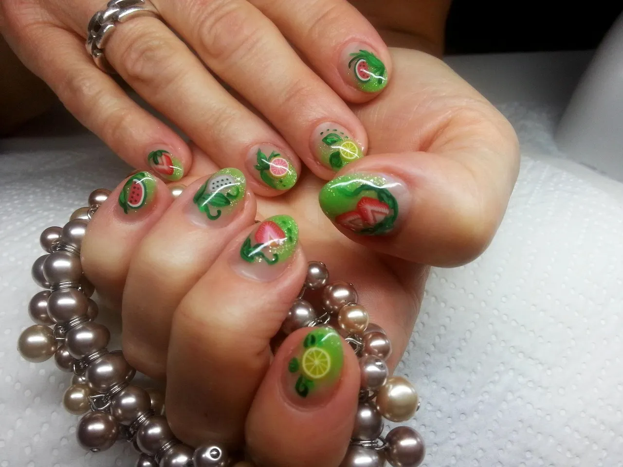 Best summer nails 2022 color trends to get inspired