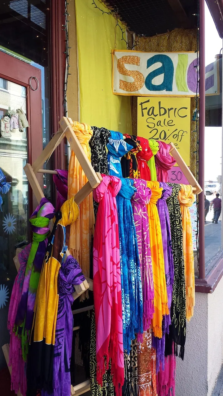 38 Ideas How to Wear Your Head Scarf to Make Your Look Glamorous