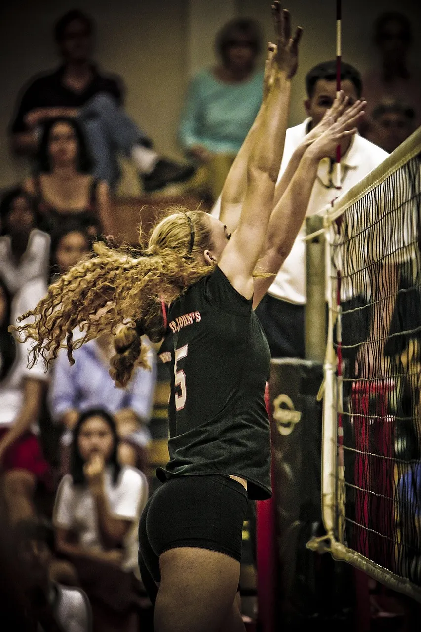 29 Easy Athletic Volleyball Hairstyles to look cute!