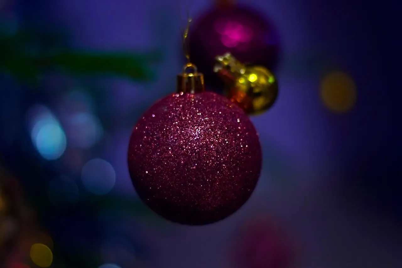 Glitter Christmas makeups
