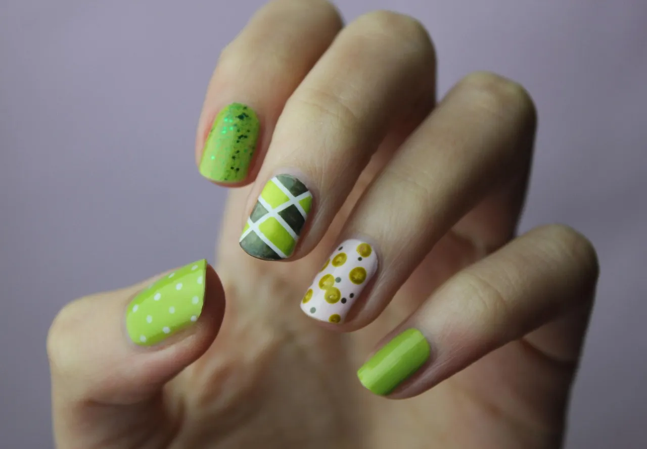 White Nails: 40 Elegant Nail Designs To Try In Summer!