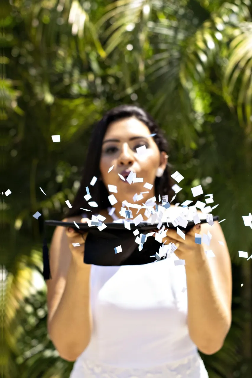 Graduation nails: 40 Shiny Nail Ideas For a Party In 2021!