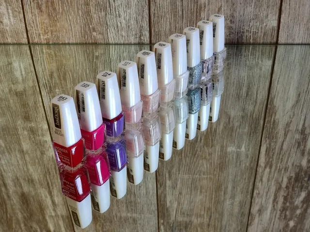 Short square acrylic nails for pastel nail design