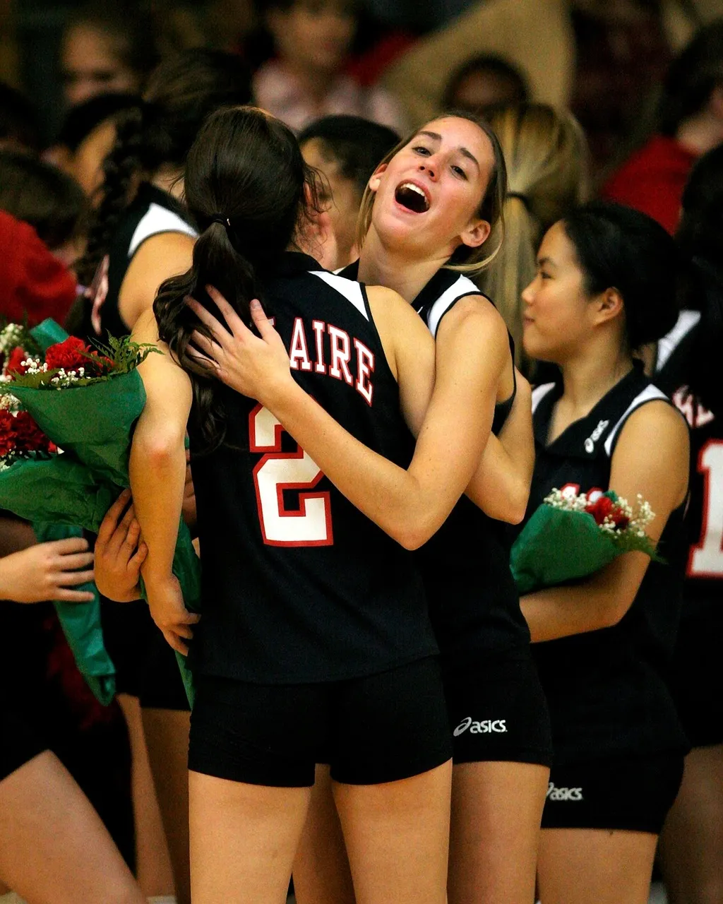 29 Easy Athletic Volleyball Hairstyles to look cute!