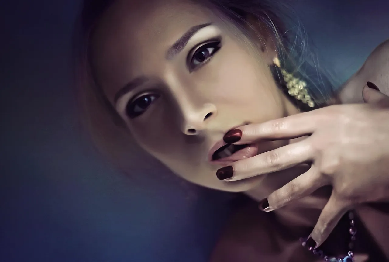 Summer ombre nails | the Modern Version of Your Classic mani