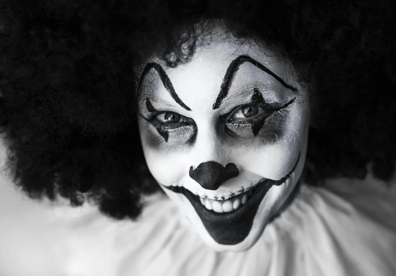 Teenage girl Halloween costumes to make you stand out