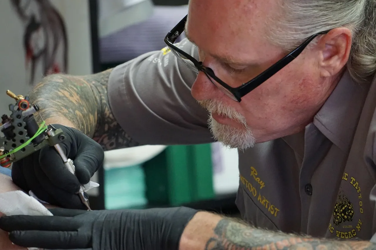 30 Best small tattoos with women for 2022