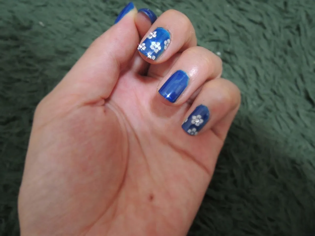 Best short French tip nails for any occasions