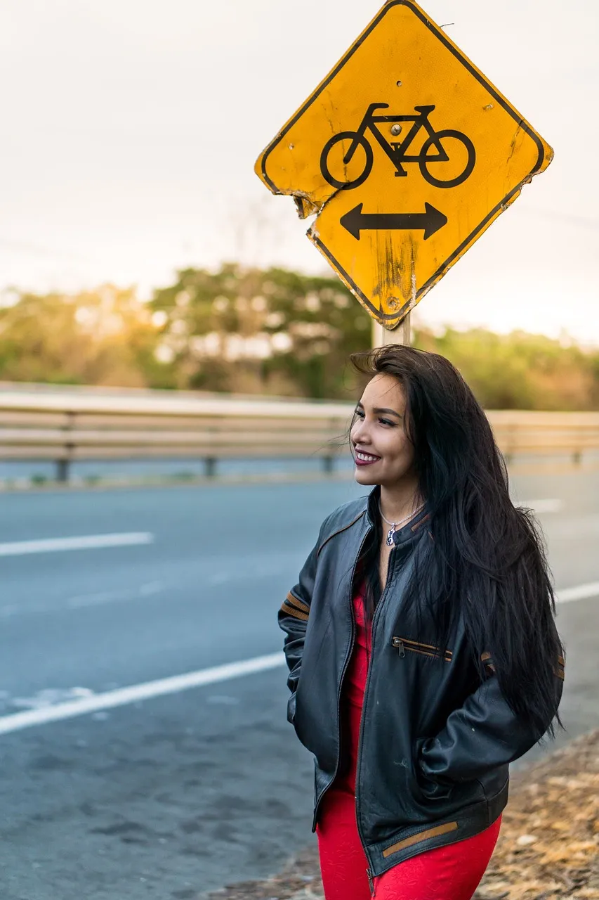 Best Face-Framing Highlights Ideas for Every Face Shape
