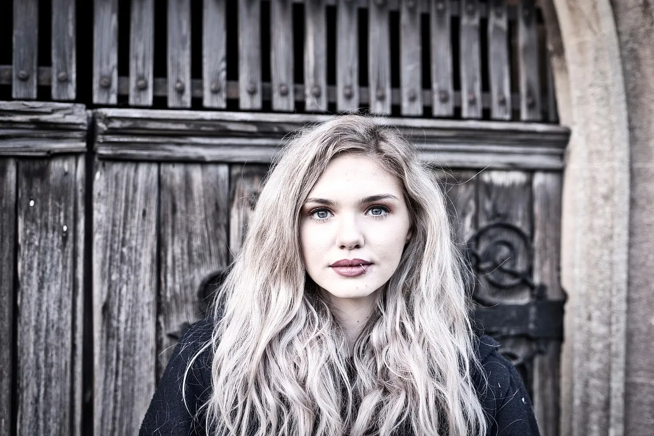 28 Best Strawberry Blonde Hair Ideas for Next Fall Hair Color