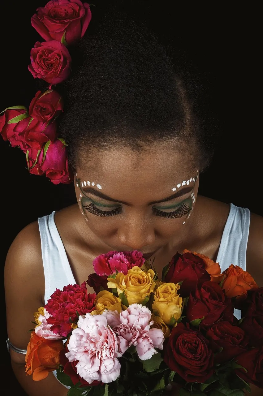 35 Glam Prom Makeup looks Ideas Perfect For Homecoming party