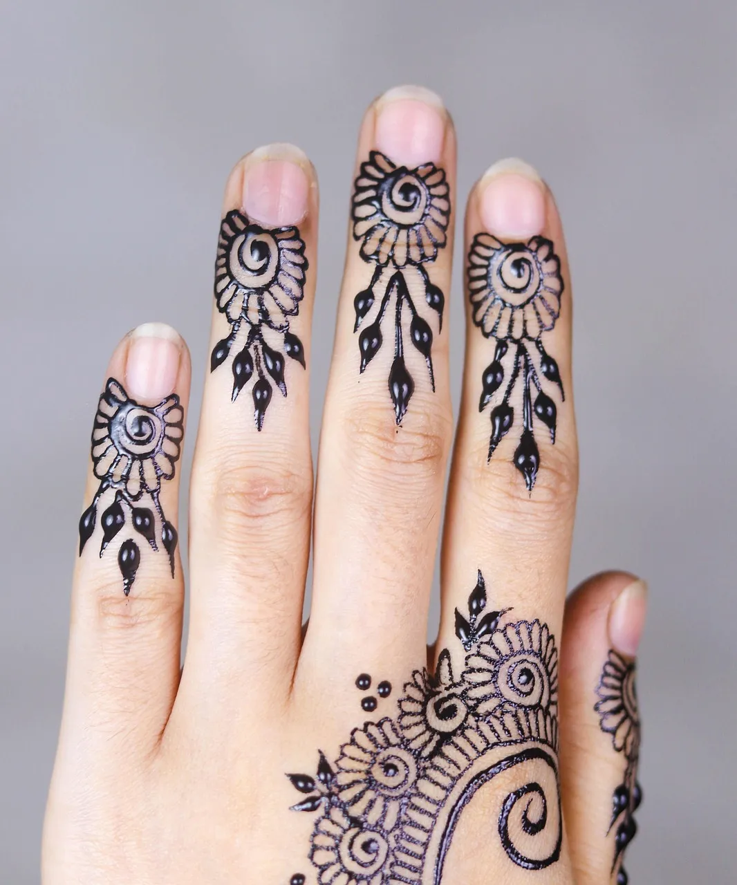 30 Beautiful Rose tattoo design for Women