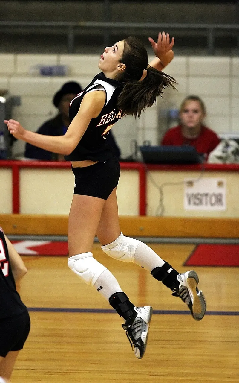29 Easy Athletic Volleyball Hairstyles to look cute!