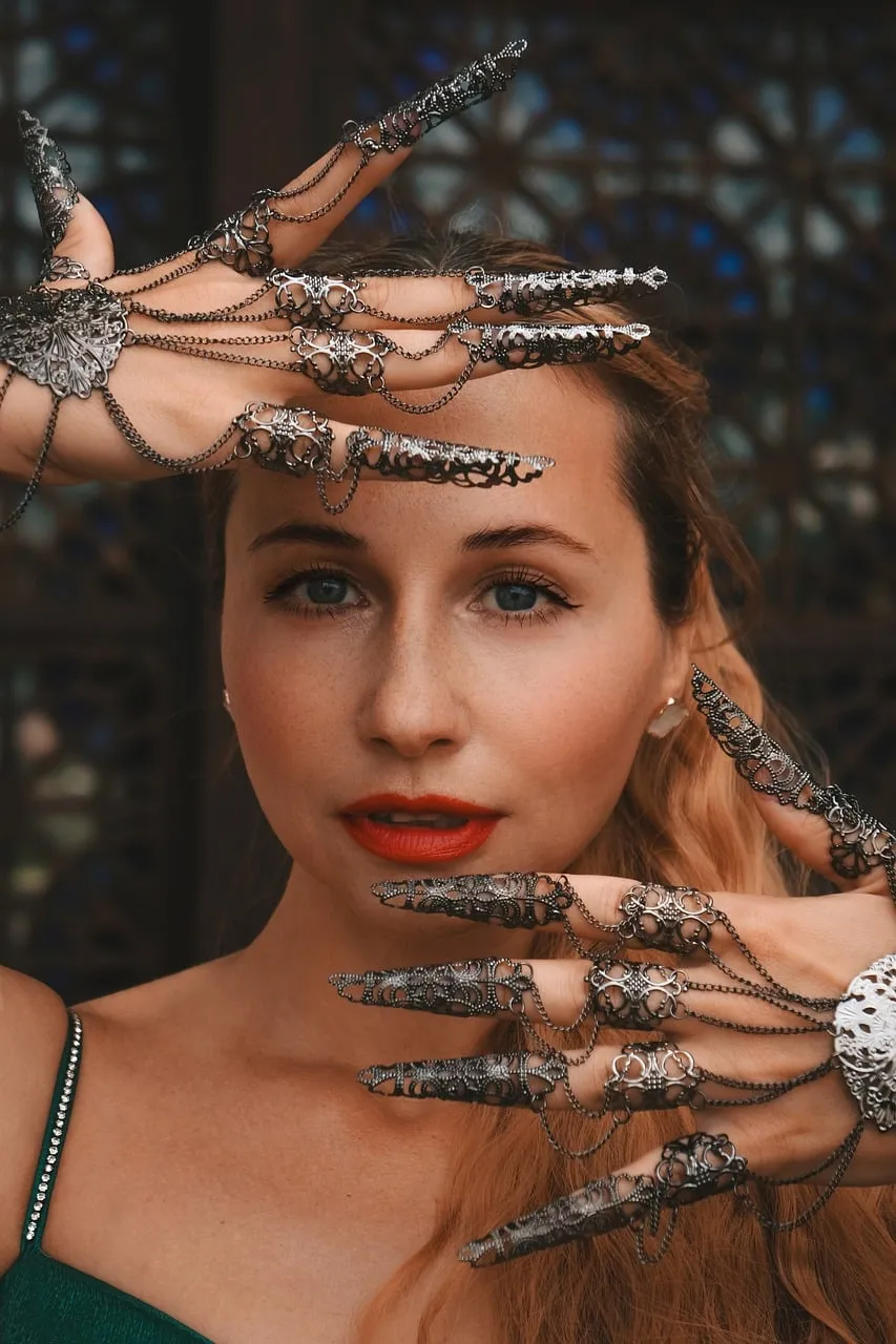 Best summer nails 2022 color trends to get inspired