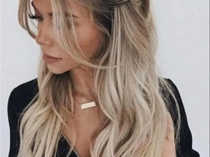 Chic Prom Hairstyles for 2022 – Updos, Braids, Half Ups & Down Dos
