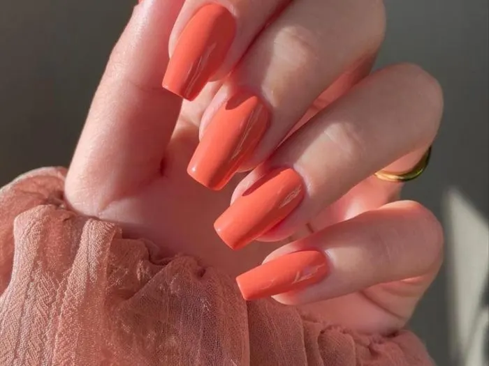 Best summer nails 2022 color trends to get inspired